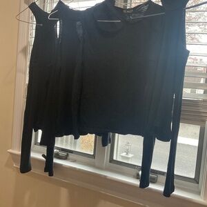 LOT OF 4 LNA TOPS SISE XS AND SMALL BLACK  OPEN SHOULDER  And cur out tops